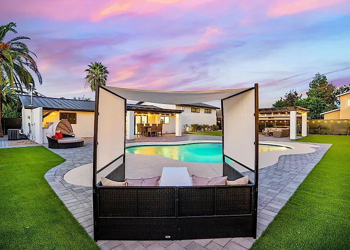 Luxury Oasis At Old Town *