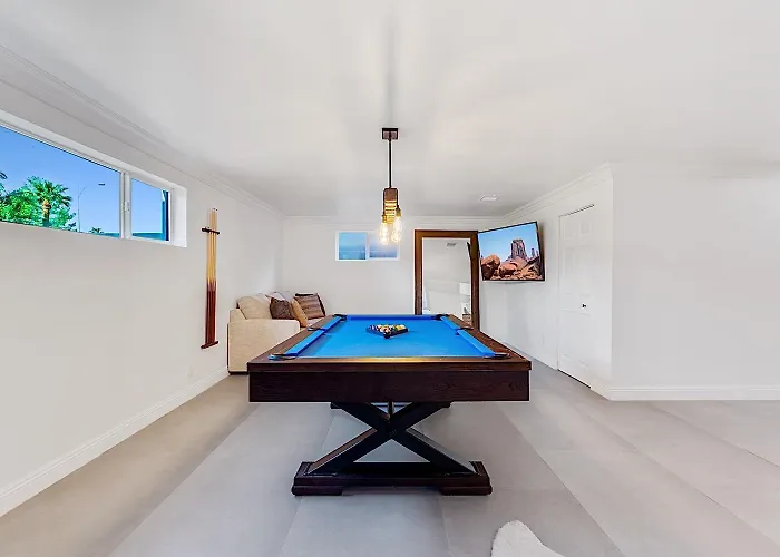 Luxury Oasis At Old Town *